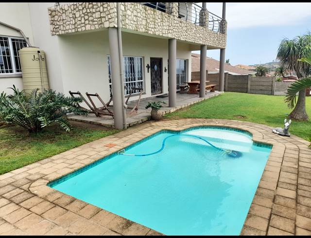 5 BEDROOM HOUSE FOR SALE IN BLUFF